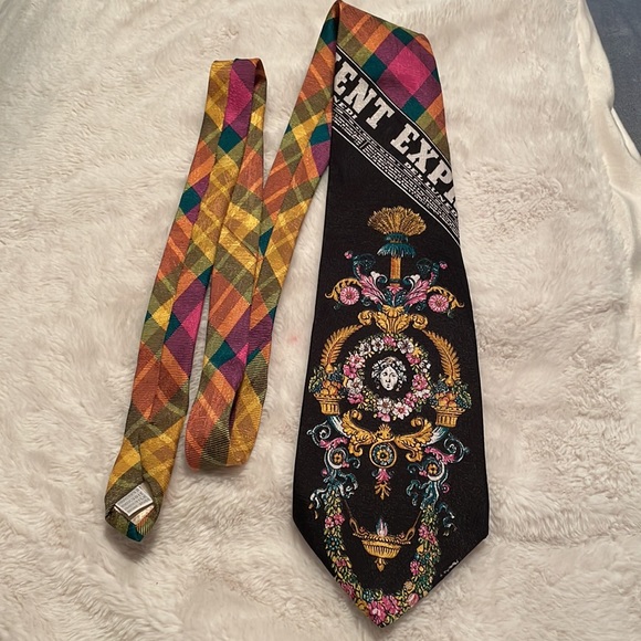 Byblos vintage silk tie made in Italy - Picture 2 of 10